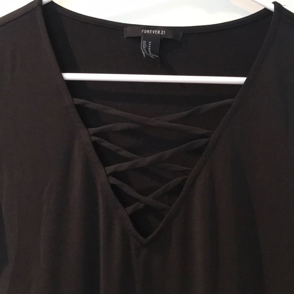 Black Forever 21 Dress Rayon Material size Medium - Picture 2 of 4